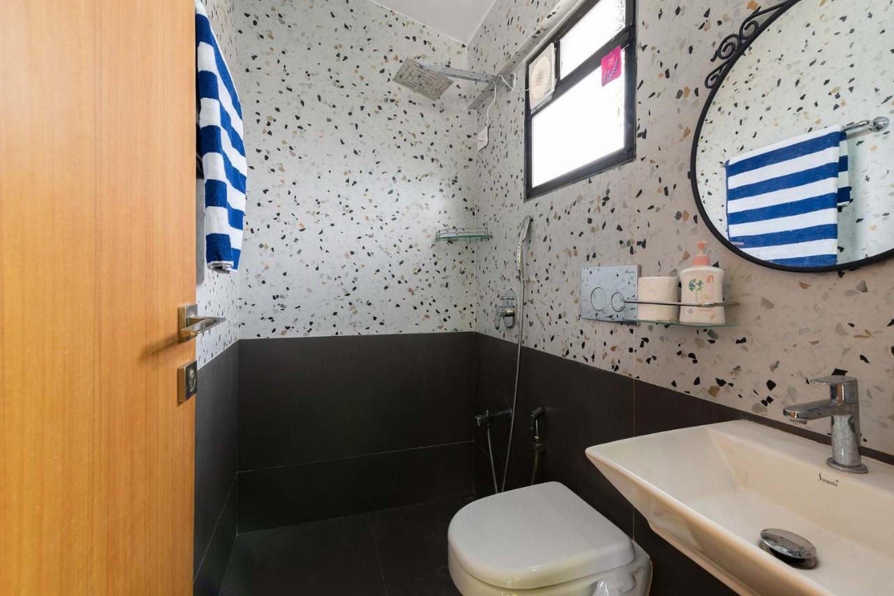 Aqua & Sage By Stayvista - Riverside Villa With Pool & Terrace 카르자트 외부 사진